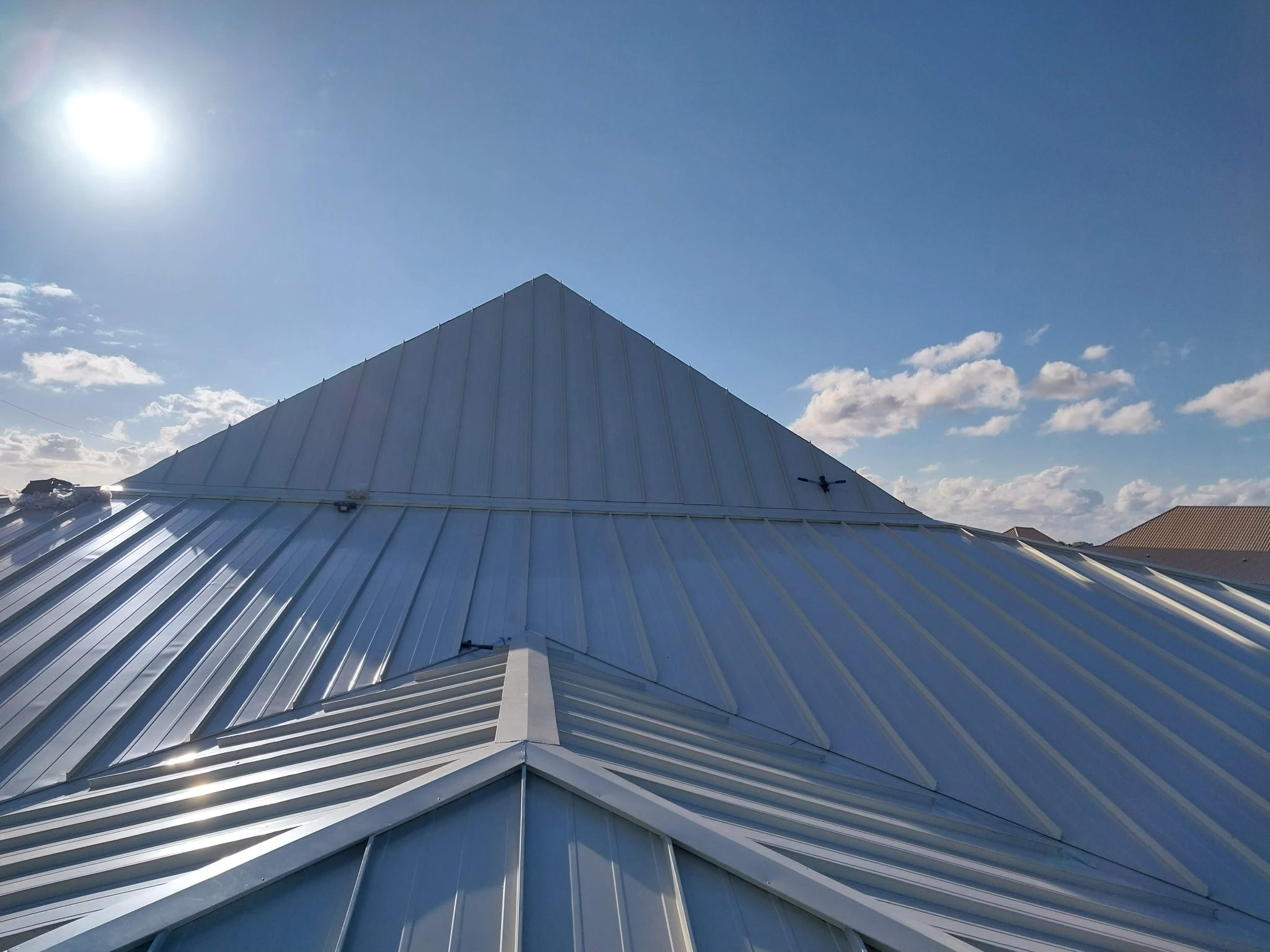 Standing seam metal roof